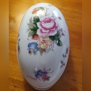 Vintage Porcelain Floral  Floral Ester Egg Trinket Box with Gold Trim, Japan